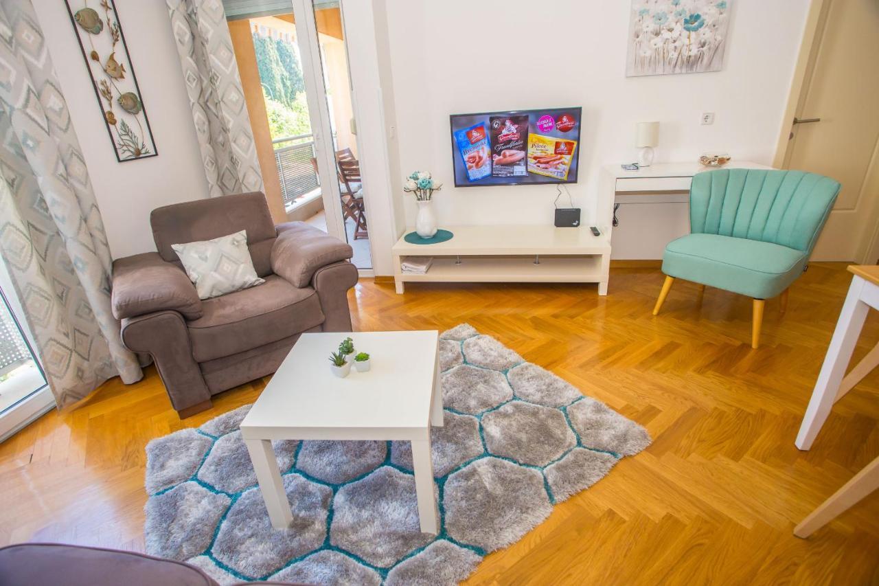 Apartment Dora Near Sea And Center With Private Garage Poreč Eksteriør bilde