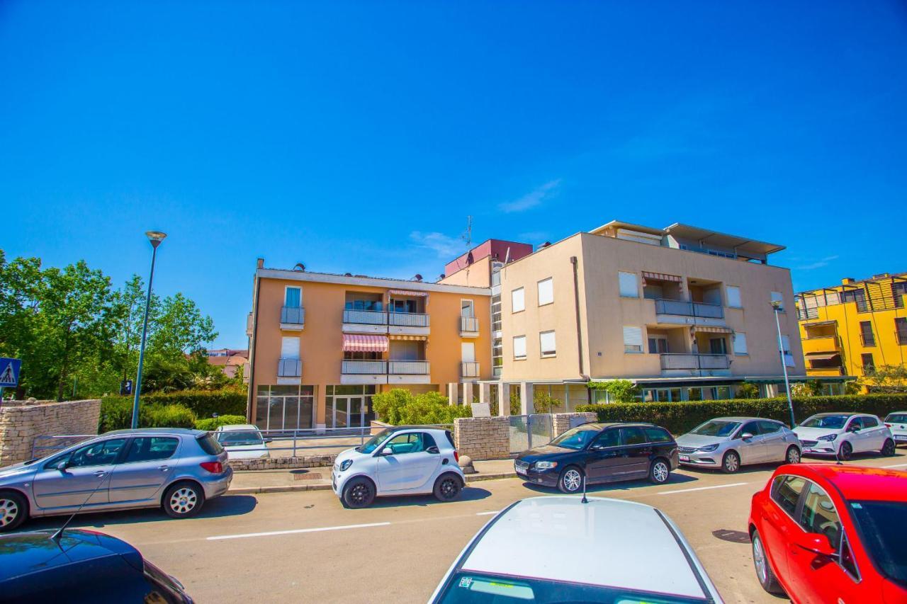 Apartment Dora Near Sea And Center With Private Garage Poreč Eksteriør bilde