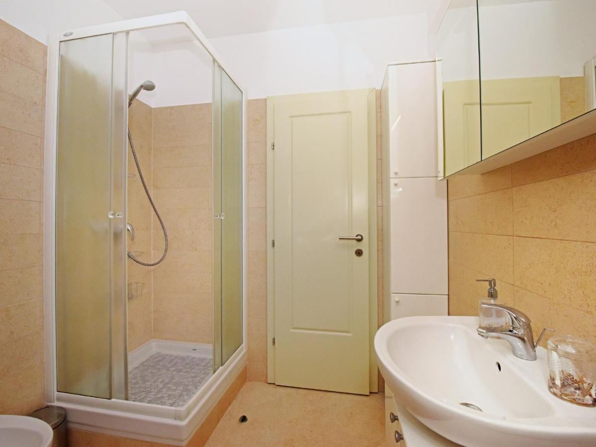 Apartment Dora Near Sea And Center With Private Garage Poreč Eksteriør bilde